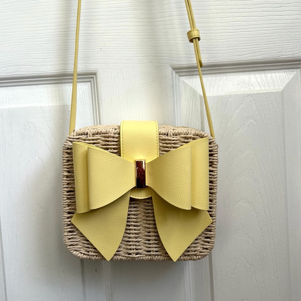 Poppy Bow Tie Straw Crossbody Bag - Picture 14 of 14